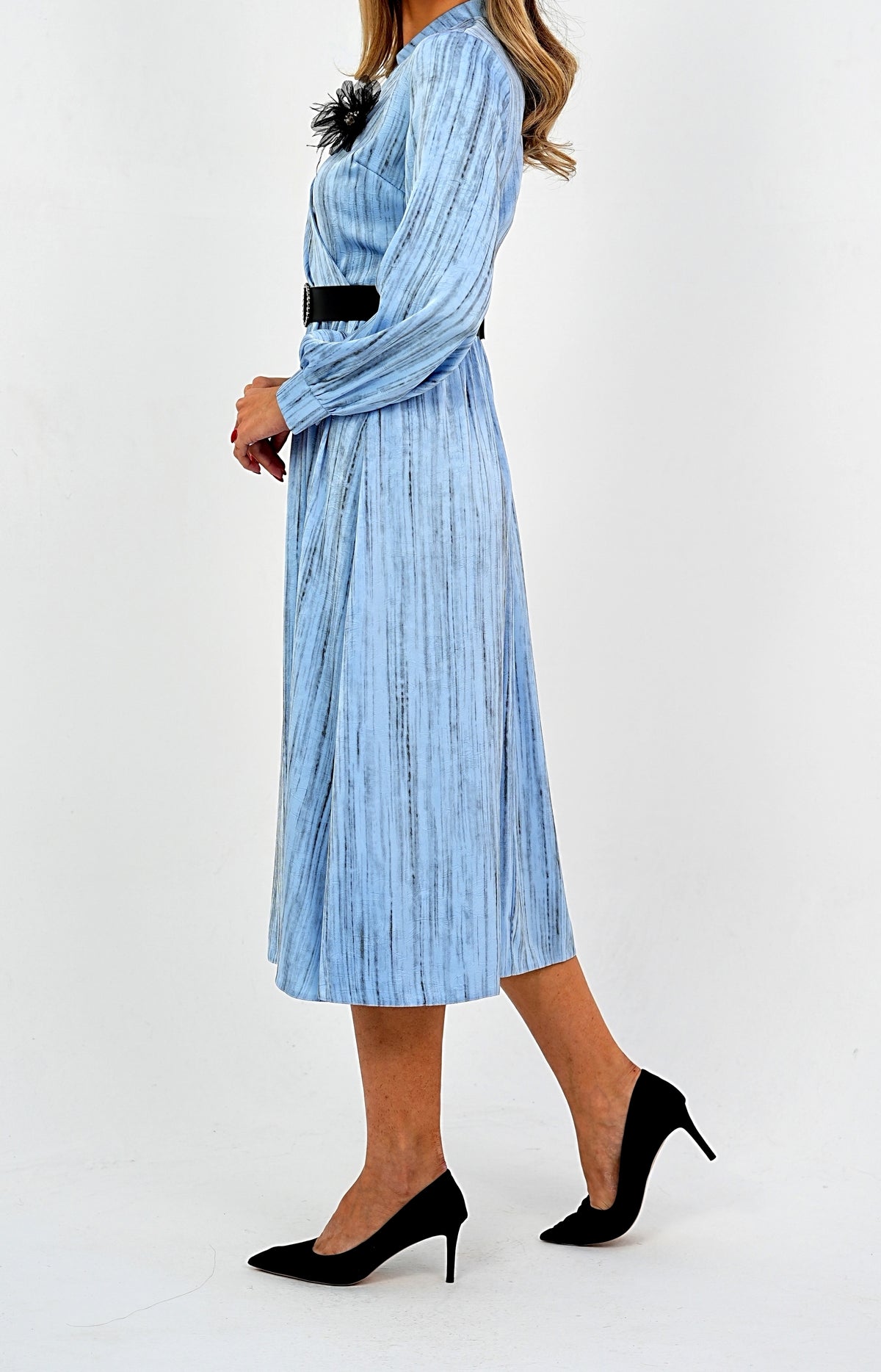 Elegant Pleated Midi Wrap Blue Dress with Statement Belt