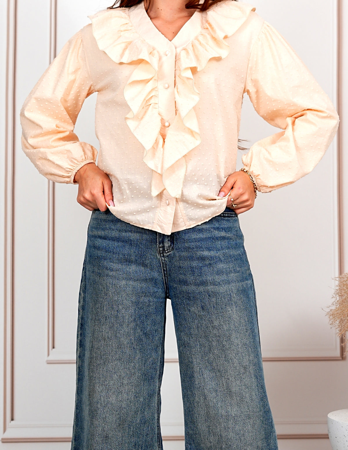 Romantic Ruffle Collar V-Neck Blouse with Balloon Sleeves