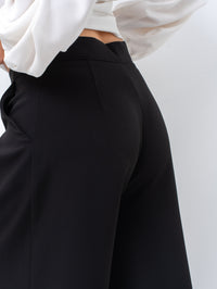 Sophisticated Palazzo Black Pants with Front Pleat Detail