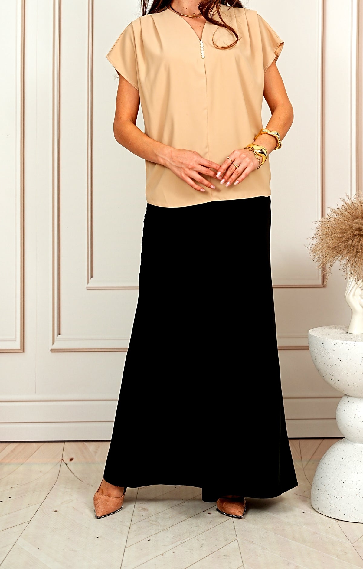 Elegant Drapey Beige V-Neck Cap Sleeve Blouse