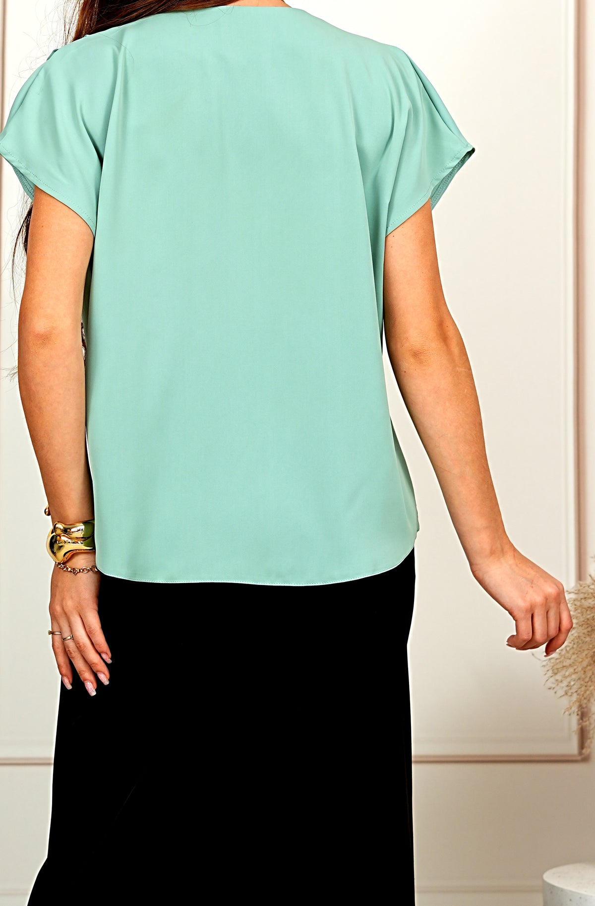 Elegant Drapey Green&nbsp; V-Neck Cap Sleeve Blouse